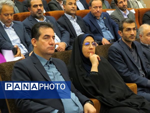 آیین تجلیل از معلمان نمونه استانی در بجنورد