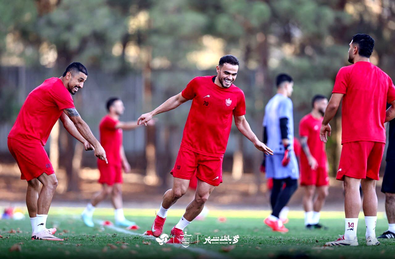 شانگهای چین، حریف تدارکاتی پرسپولیس‌
