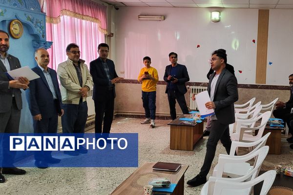 تقدیر از نفرات برتر جشنواره نوجوان سالم در شهرستان قروه