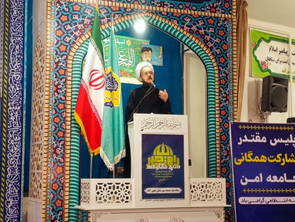 برگزاری نماز عبادی سیاسی جمعه همزمان با شروع هفته انتظامی در شهرستان خلیل اباد 