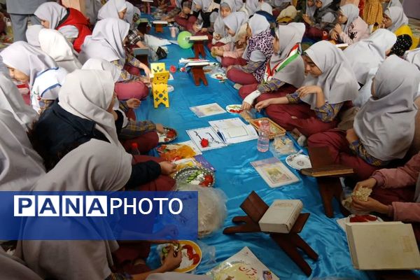 تجلی ایمان و آرمان در مدرسه مهران؛ محفل قرآنی دانش‌آموزان در طلوع فجر و اعیاد شعبانیه