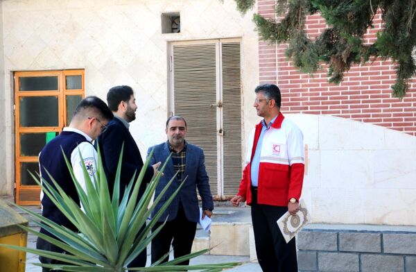 جلسه هماهنگی مانور زلزله در مدرسه مقصودلو سرخنکلا 