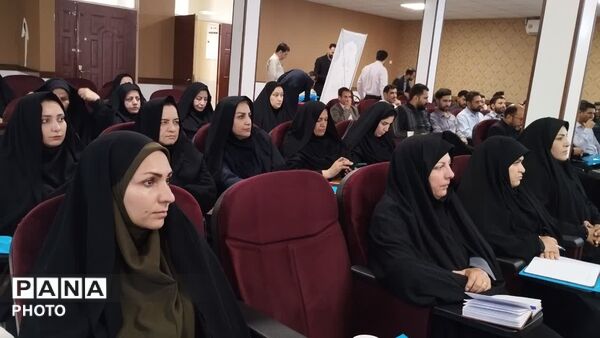 نشست هم‌اندیشی و هم فکری مدیران مدارس کلات