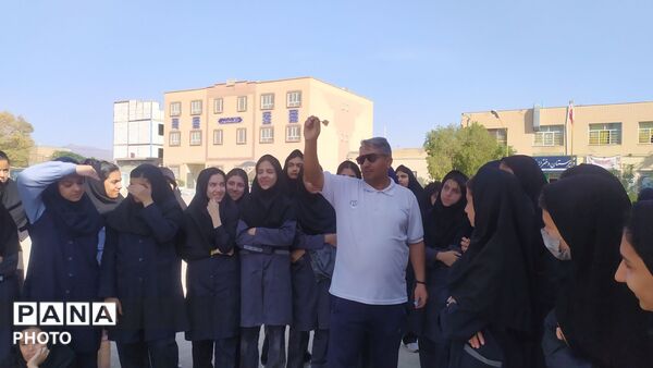 المپیاد درون مدرسه ای در دبیرستان فرهیختگان 