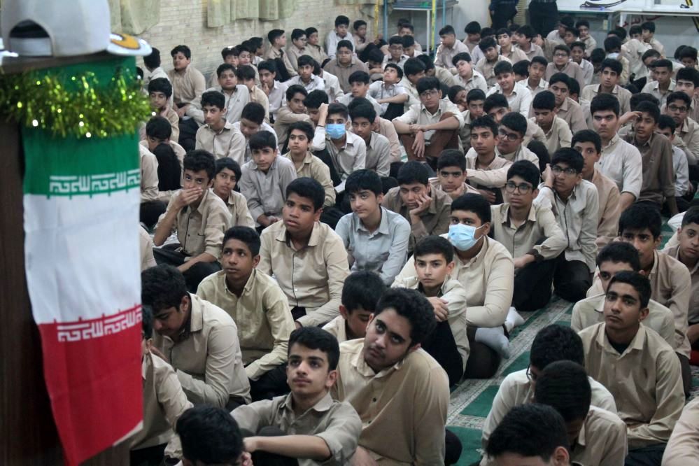 کارگاه آموزشی راهنمای رانندگی در مدرسه شاهد بندرعباس 