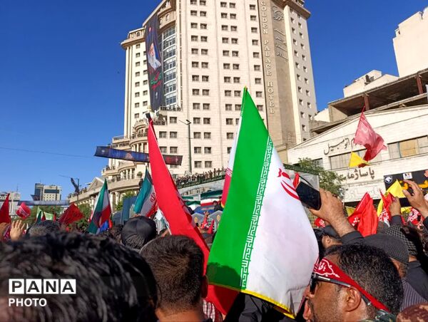 او به مشهد بازگشت