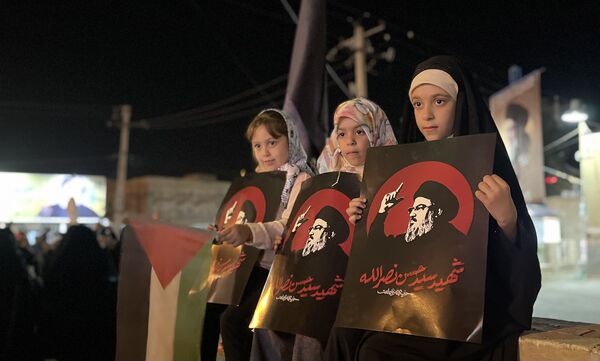 تجمع مردمی در پی حمایت از مردم غزه و لبنان