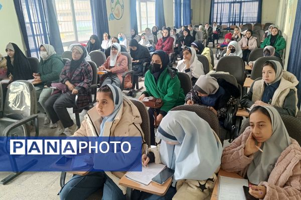 دوره تخصصی عکاسی و فیلمبرداری خبری ویژه دانش‌آموز خبرنگاران پانا شهریار