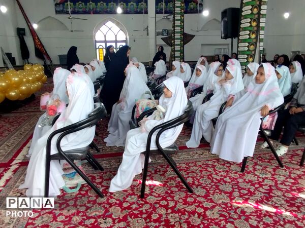 جشن تکلیف دختران کلاس سوم در روستای سعدالدین شهرستان خلیل آباد