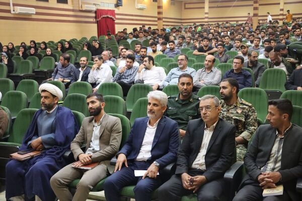 برگزاری یادواره شهدای دانشجو معلم در مرکز شهید مطهری شیراز