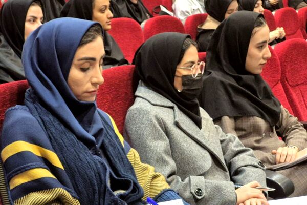 کارگاه سلامت روان مدارس ابتدایی در بهارستان ۲