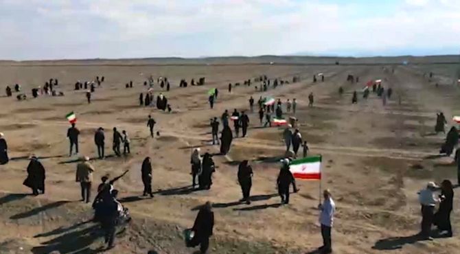 درختکاری به یاد رهبر شهید انقلاب در روستای نواران قم