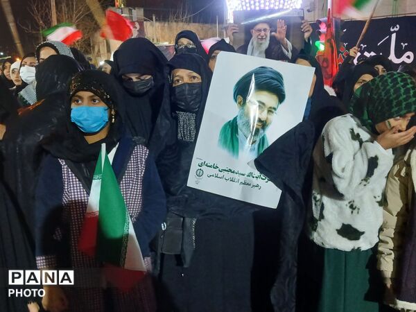 حضور گسترده مردم انقلابی در خیابان‌های گالیکش