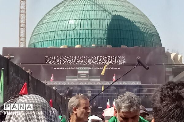 آخرین بدرقه «آقای شهید ایران»؛ اجتماع میلیونی مردم در مصلای امام خمینی(ره)