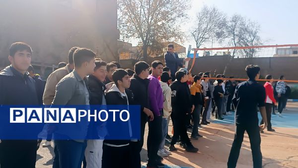 سومین روز از مسابقات گروهی والیبال در دبیرستان شاهد ابوذر گروهی