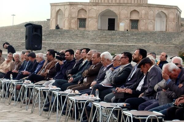 مینی‌ورلد ملایر میزبان ادیبان همدان، ملایر، نهاوند و تویسرکان 
