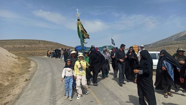 پیاده‌روی هیات روستای زرد تا امام زاده روستای کاستان