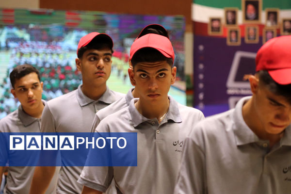 مشعل مسابقات کشوری ورزش دانش‌آموزی در تبریز روشن شد