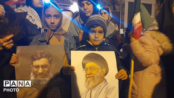 سوزاندن  نمادهای خصومت در چهارشنبه سوری نورآباد