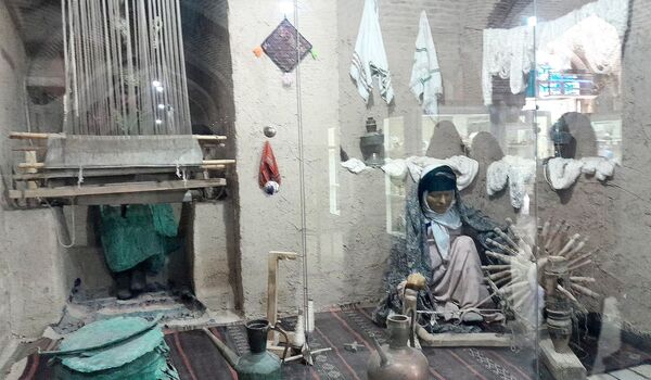 بازدید خبرنگاران پانا جلگه رخ از مجموعه گردشگری قطب الدین حیدر و رباط طبسی 