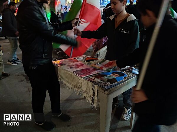 قاب پانا میزبان اجتماع پرشور مردمان ولایت مدار نیشابور در بلوار فضل