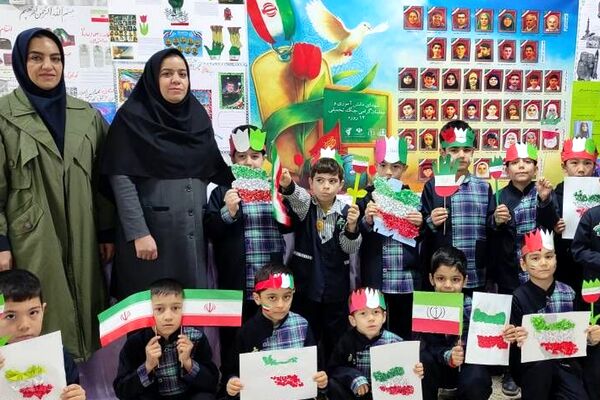 حضور پرشور دانش آموزان ناحیه دو شهرری در برنامه‌های متنوع دهه فجر و جشن انقلاب