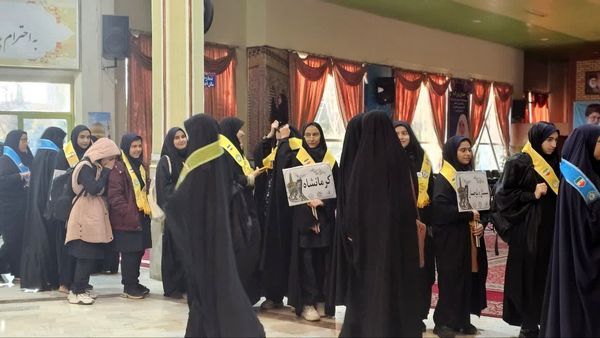 اردوی زیارتی تربیتی دانش‌آموزان دختر پیشتاز در مشهد مقدس