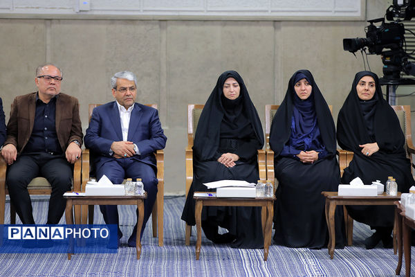 دیدار رئیس‌جمهور و اعضای هیأت دولت چهاردهم با رهبر معظم انقلاب