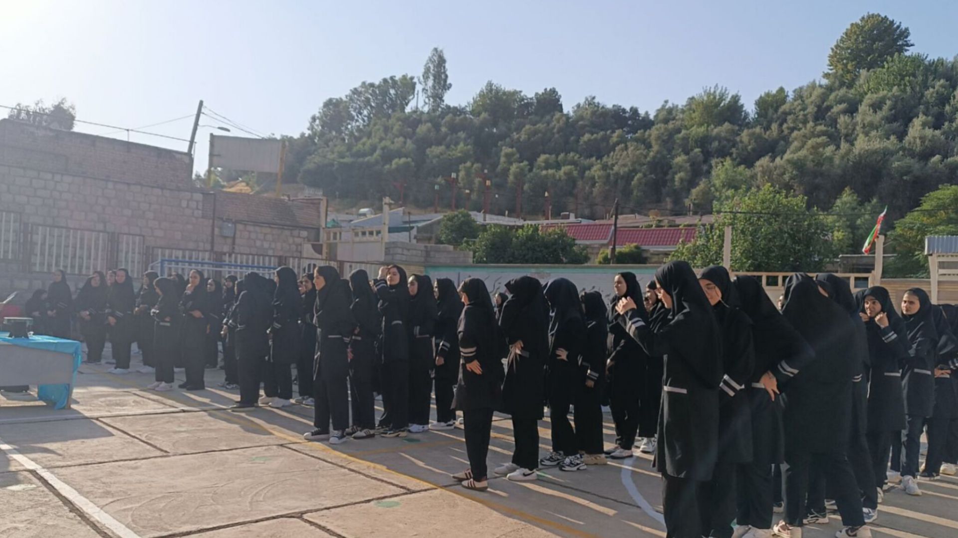 جشن جوانه‌ ها و زنگ مهر در مدرسه ایرانسل شهرستان معمولان