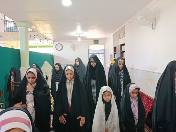 فعالیت جهادی دانشجومعلمان قم در روستای مومن آباد