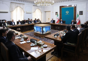 رئیس‌جمهور پزشکیان: توسعه روابط فرهنگی، گردشگری و تجاری با همسایگان ضرورت دارد