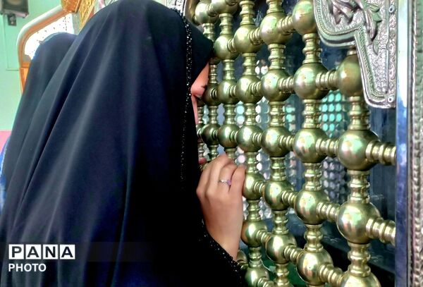 عطر یاد شهیدان؛ غبارروبی مزار شهدا 