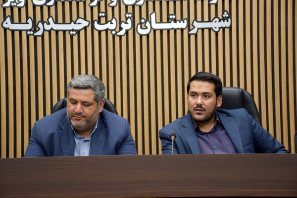 نشست همدلی معاون استاندار با قهرمانان و مربیان ورزشی تربت حیدریه