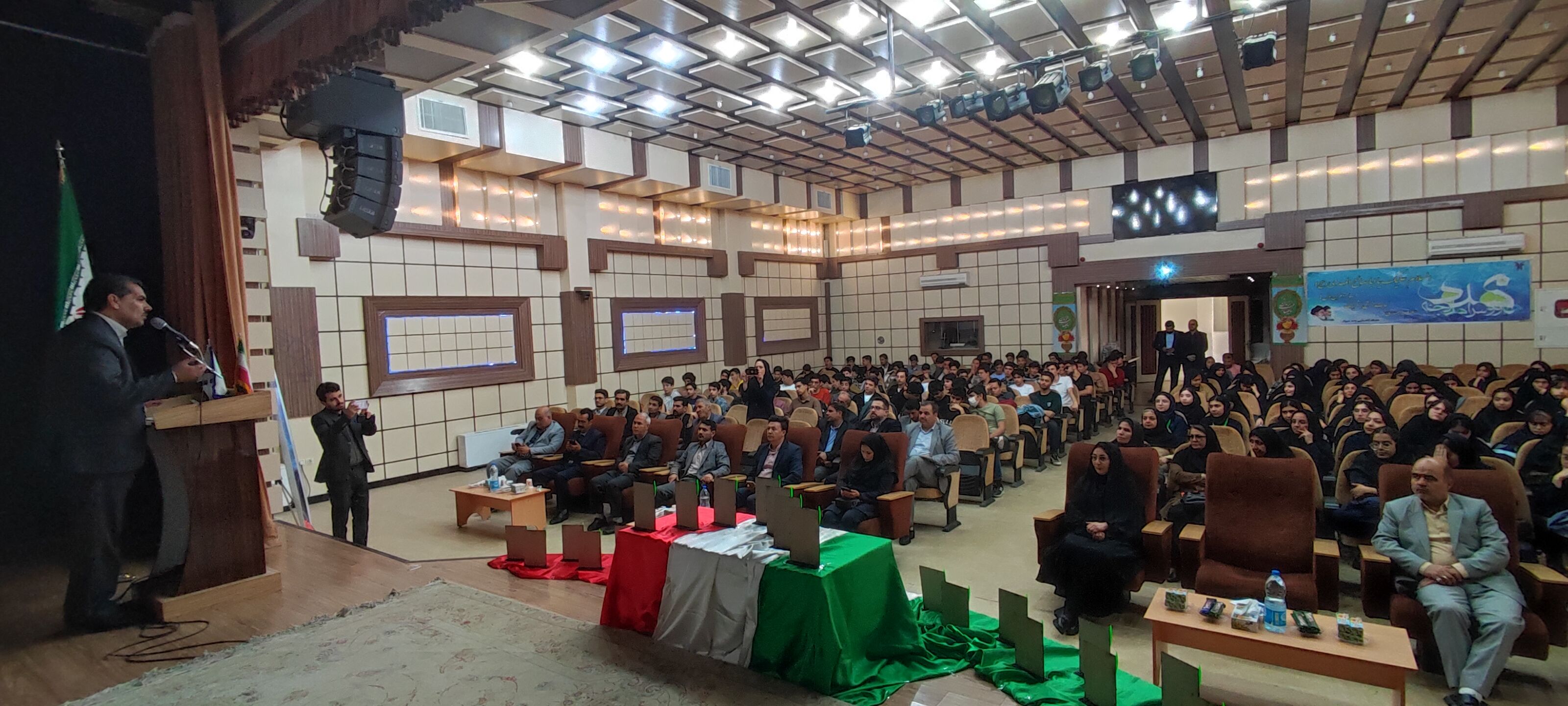 همایش بزرگ تجلیل از منتخبین المپیادهای علمی در دانشگاه آزاد شهرستان شیروان