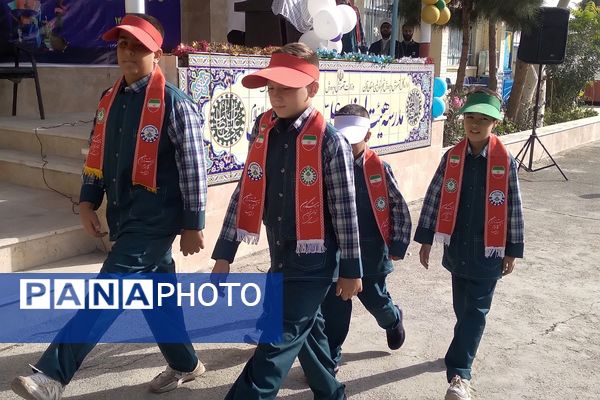 نواختن زنگ بازگشایی مدارس در دبستان علی بن ابیطالب(ع) باقرشهر