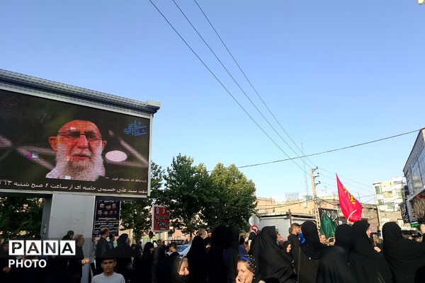 استقبال پرشور مردم شهرک امیریه از کاروان نمادین اسرای کربلا