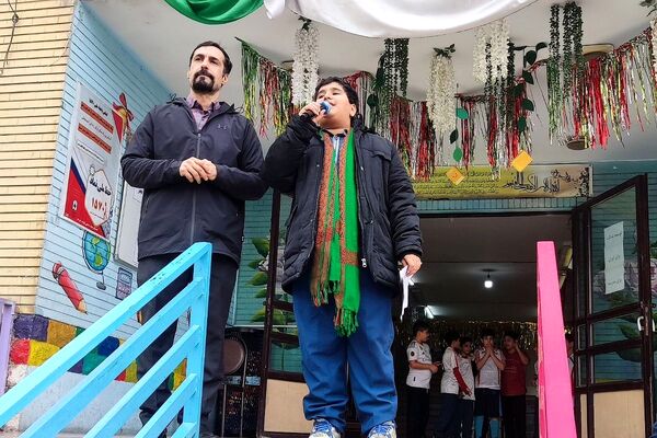 حضور پر شور دانش آموزان ناحیه دو شهرری در جشن نیمه شعبان و ایرانمون