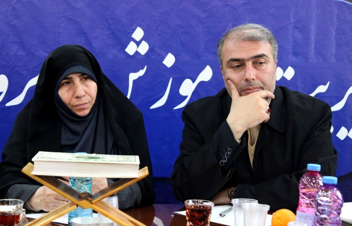 جلسه شورای آموزش و پرورش شهرستان قروه