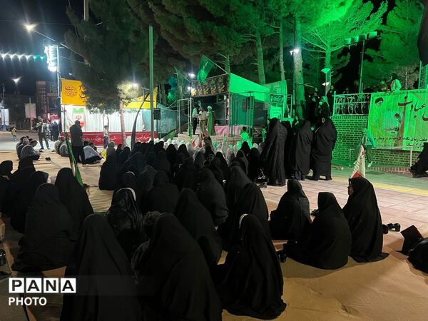 شکوفایی درحریمِ عشق؛ جشنِ فرشته‌ها در میدانِ نجفیه زاوه