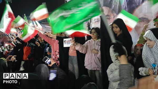 اجتماع مردمی حامیان انقلاب اسلامی در گلوگاه