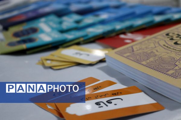 هفتمین محفل قرآنی «رواق» با محوریت ترویج جلسات خانگی قرآنی در شهرستان فلارد