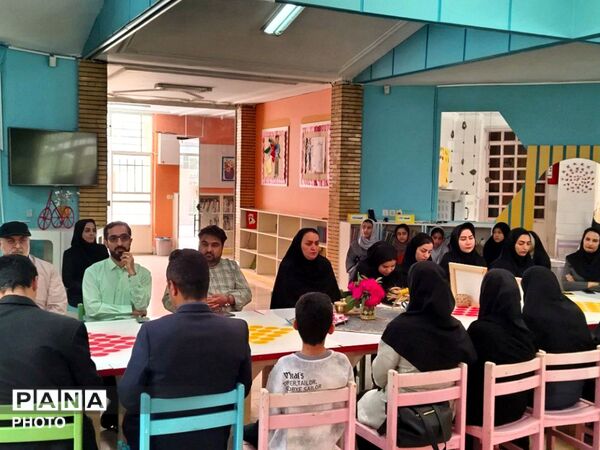 گرامیداشت روز معلم در لردگان؛ تجلیل از چراغ‌داران راه آینده