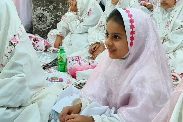 برپایی جشن عبادت و بندگی در مسجد ناحیه 2 بهارستان