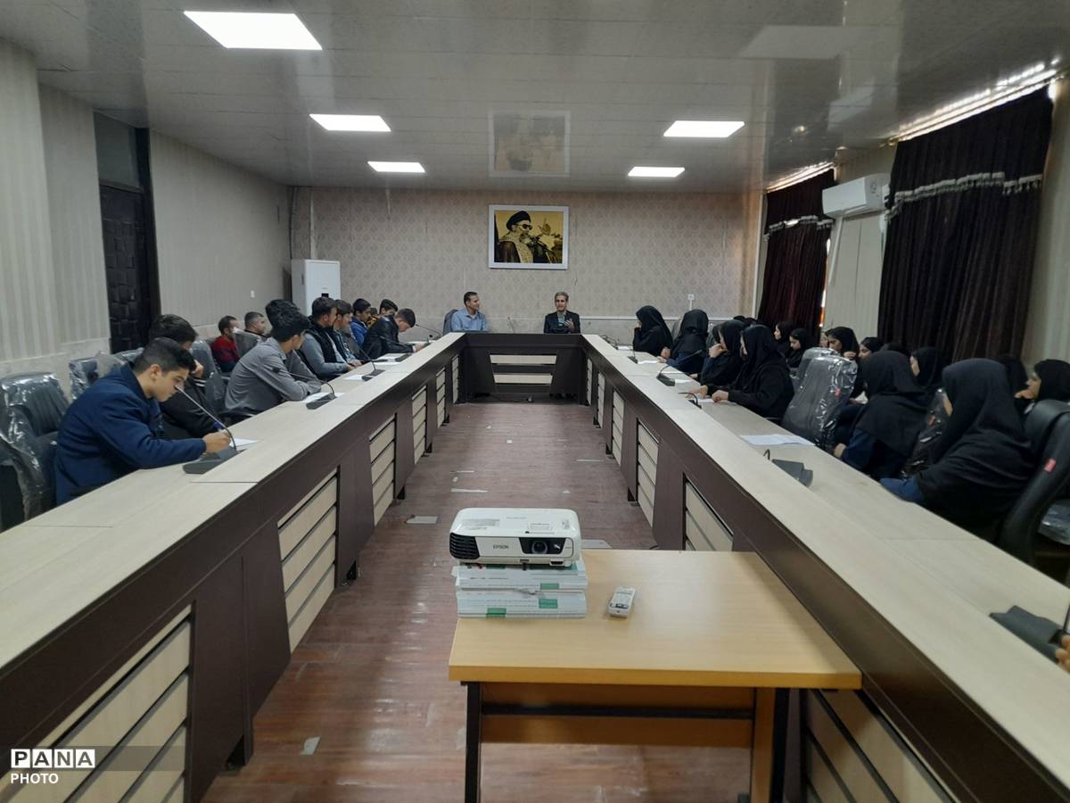 کارگاه مشاوره کنکور سراسری در شهرستان سیروان