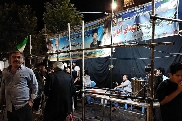 موکب شهدای روستای آهوان در نود و هشتمین شب از اجتماعات مردمی 