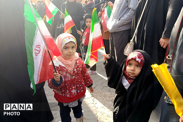 مراسم بیعت با سومین رهبر انقلاب در شیراز 