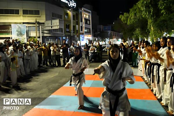 حضور پرشور دانش‌آموزان و فرهنگیان ورامین در موکب شهدای دانش‌آموز و فرهنگی