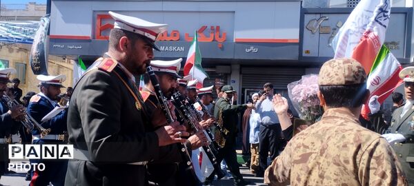 آرام گرفتن پیکر شهید سپهبد عبدالرحیم موسوی در حریم امن فاطمی