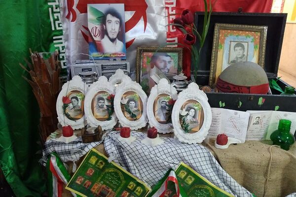 مراسم «لاله‌های روشن» در دبستان دکتر کیهانی 