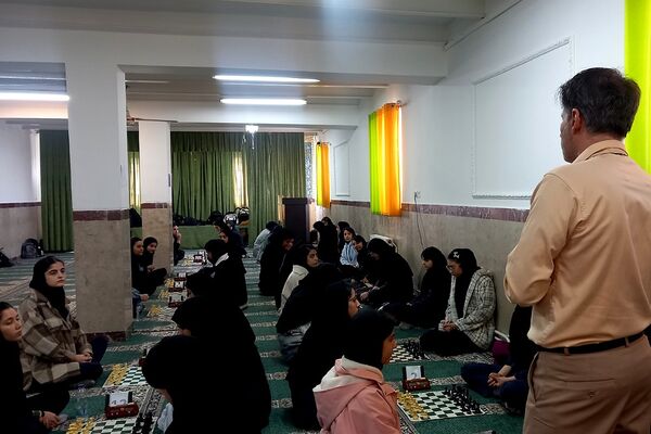برگزاری مسابقات شطرنج دانش‌آموزان دختر متوسطه‌دوم در بهارستان‌۲